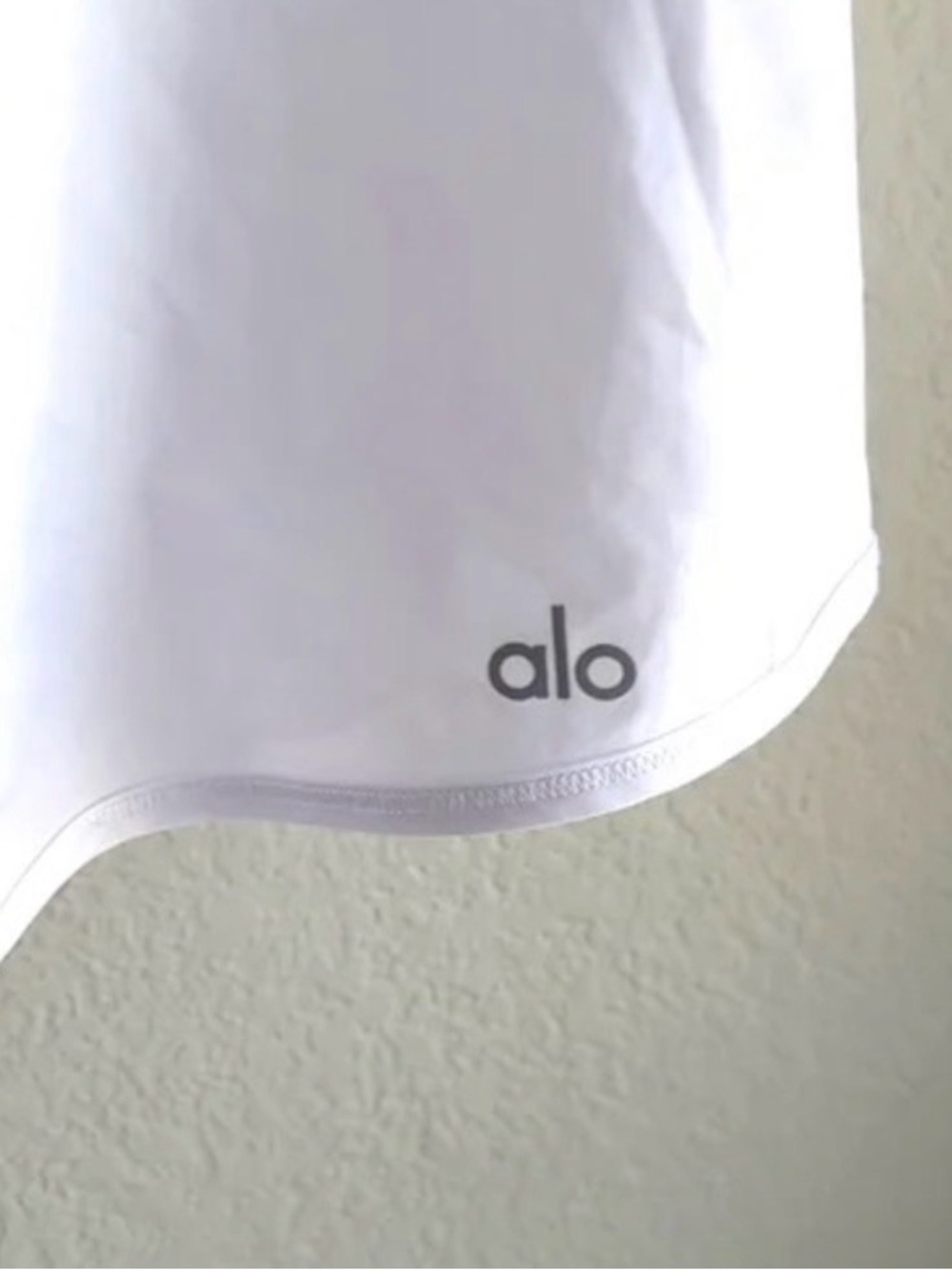 ALO Yoga White Skirt with Black Logo Waistband - Picture 2 of 6